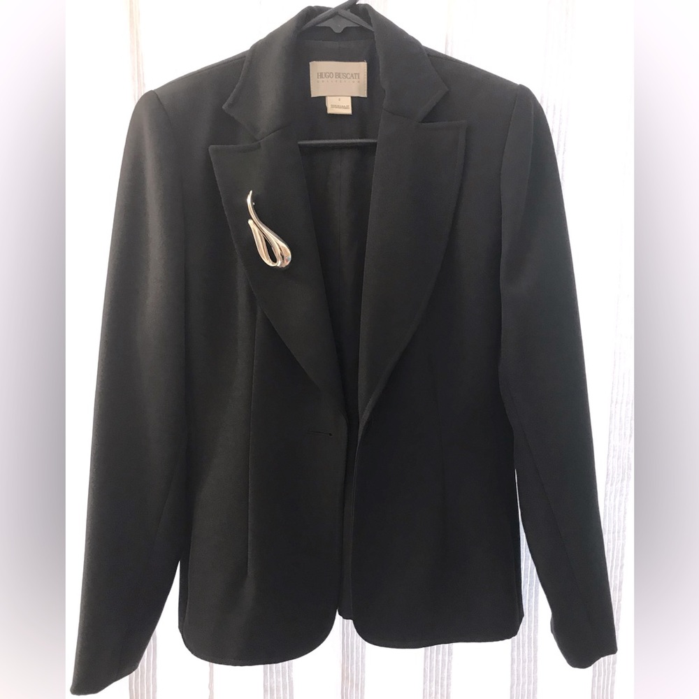 Dress and blazer suit. Hugo Buscati